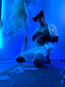 The art of sensuality de Leo_Glow  photos