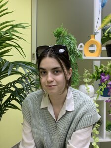 AiarsHlynd Public Pic 5