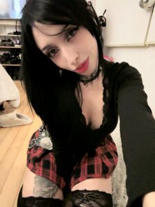 SalemBlackrose Public Pic