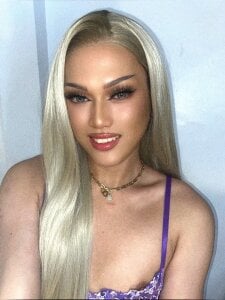 fiftyshadesshera HOT FACE Foto 5