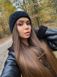 _LilyMoon_ Public Pic 5