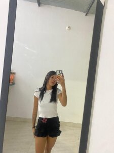 Samantaxhh Public Pic 3