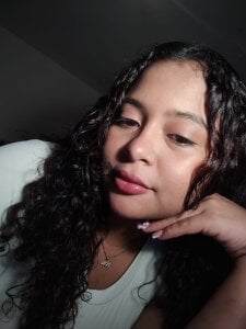 emilyy_r Yo 💋 Pic 2