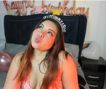 lucy_blush's My birthday 2025 Sex Photo 2