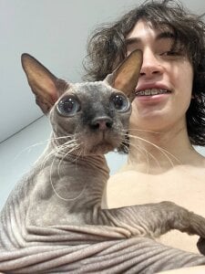 AlanReckless me n cat صورة واحدة|AlanReckless me n cat صورتان|AlanReckless me n cat  3 صور|AlanReckless me n cat  3 صورة