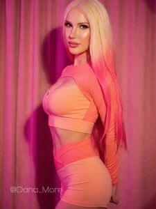 dana_more ורודה Foto 2