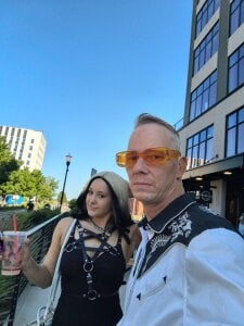 Public de thapeoplesdj  4 photos