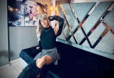 horny de Asa_Noir  Imagens