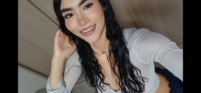 Cameron_Hearts Think about our bodies speaking the same language of pleasure...💦🔥🥵😈 Pic