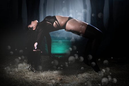 Camilaperson HALLOWEEN😈👻 Pic 2