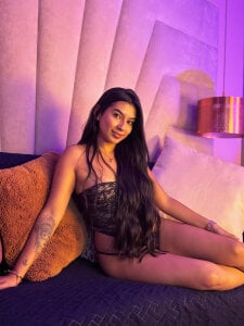 AlyssaRay white girl 🤍 Pic 5