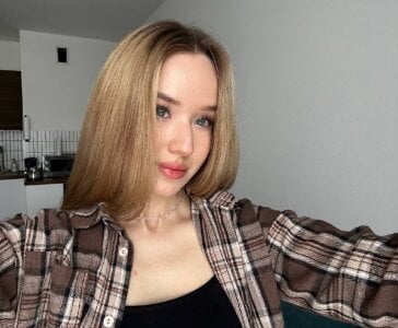 KristleKirst Public Pic 3