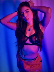 SquirtMaddiee_ Public Foto 8