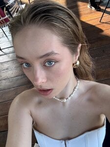 SunnyShiney Public Pic 3