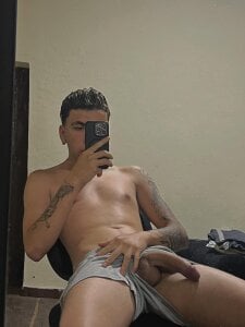 liamty_luxor i don’t need to touch you to make you tremble😏 Pic 3