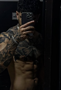 vanhelcy Public Pic 3