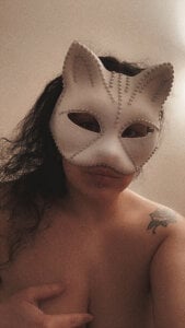 LadyWhiteCat Public  2. fénykép