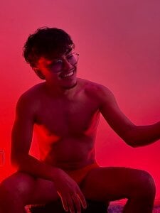 Red room! de kai_storn  2 Imagens