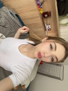 AveryBerkson coffee girl Foto 4