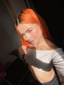 Miah_hilton02 Public Pic