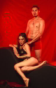 Bonniie_23 Curves and Caresses 〰️🤍 사진