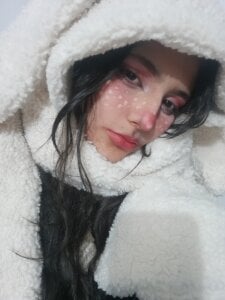 Layla_Latina Public Pic 2