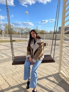 EmmyNoel Between Autumn and Silence 🍁 Pic 2