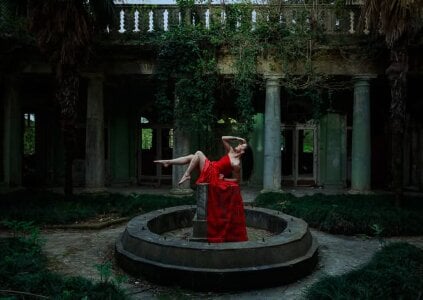 LilliLowexox Fine Art / Urbex Pic