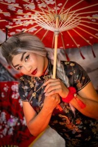 aishathorneeのyour asian 🐲🉐の 4枚の写真