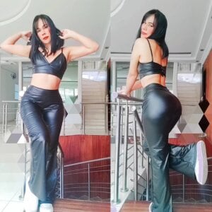 Adriana-55 Public Pic 4