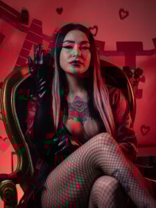 elinne_hendrix_のBDSMの 5枚の写真