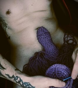 risque_crochet Free Pic 6