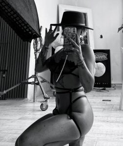 Rainnbow_ Public Poză