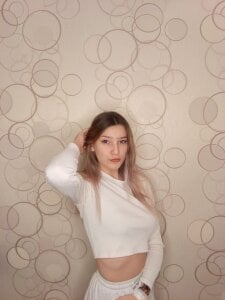 SerinaBinderup Public Pic 3