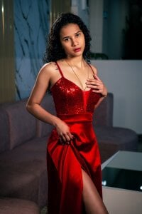 ArisSerrat Public 사진