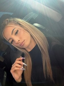 MeganKroft_ Public  5. fénykép