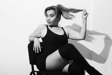 Samantha_Milf__ Wanna come to taste and play with my pussy? Pic 4