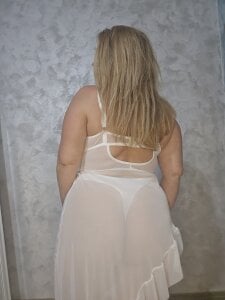 KarlyGray10White Dress Bild