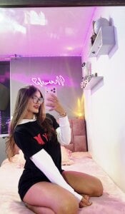 Mia_Benett_ Public . fénykép