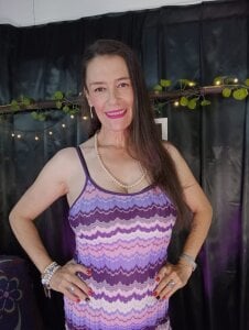 LeanaMaturee Purple, curves and lots of fun 💜 Fotka