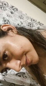 IsabellaClarkeC I’m online now, from 8:30 AM to 3:30 PM (Colombia) 🕘✨ I woke up craving your attention… soft skin, Pic