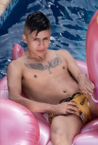 Fernandoo_Oficial Public Pic