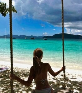 lovelly_molly travel Pic
