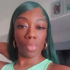 PiercedEb_100: Public ( фото)