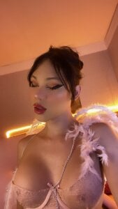 AllysonGreys The perverted and hot angel Pic