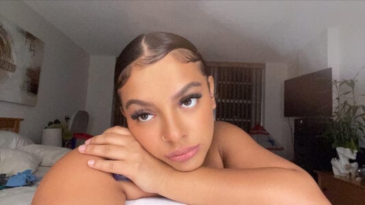 allybluee777 Bluee Pic