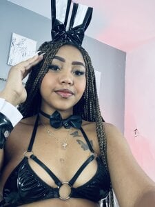 AngelaRoberts Your bunny 🐰 Hình 2