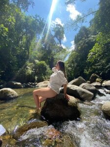 Sexy Sara de saracavali  3 Imagens