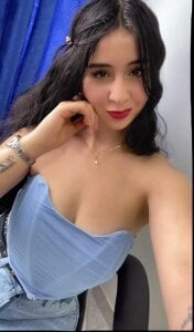 Viioletcollins Public Pic 2