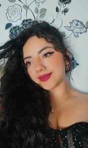 emiily_curly 🖤😍 Kuva 2